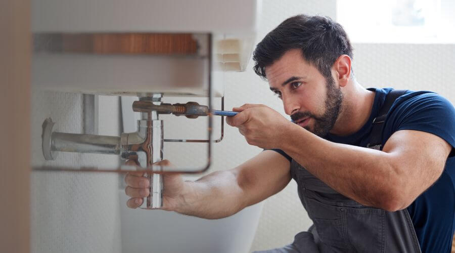 Expert burst pipe repair services in Tampico, IL